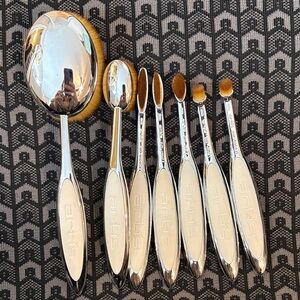 Artis Elite Makeup Brushes - Partial Set